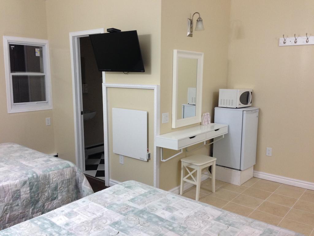 Davidson Motel Paris Room photo